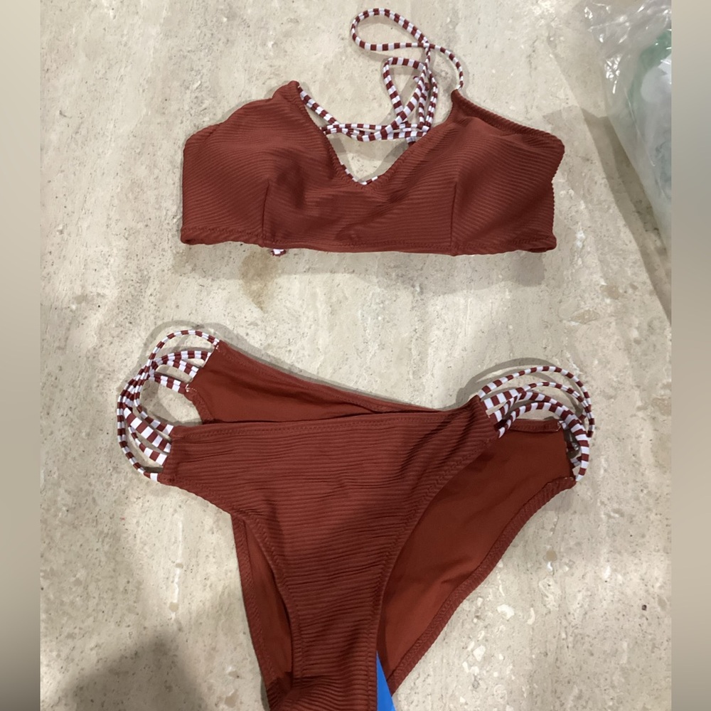 Women's Two Piece Padded Bikini Set swimming suit NWT L - Picture 4 of 4